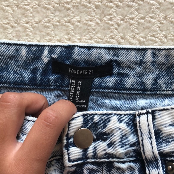 Shorts - Picture 5 of 5